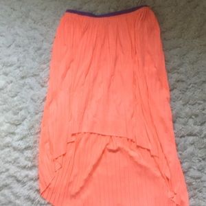 Hi-low skirt